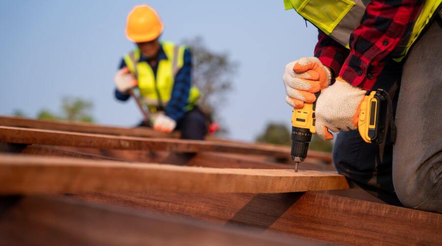 Professional gutter cleaning in Rio Medina, TX